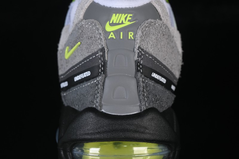 Nike Air Max 95 Retro Running Shoes with Visible Air Cushioning - IB4523-004