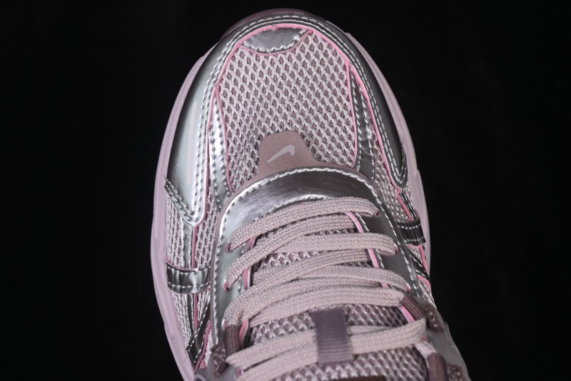 Nike V2K Run Retro Low-Top Running Shoes with Cushlon Foam Cushioning - FD0736-602