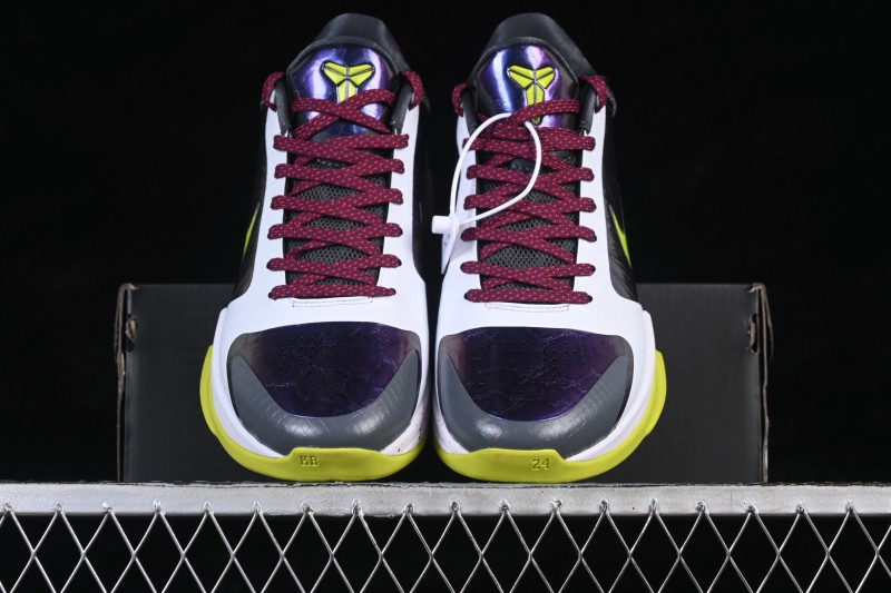 Nike Kobe 5 Chaos Professional Basketball Shoes with Aggressive Traction Pattern - CD4991-100