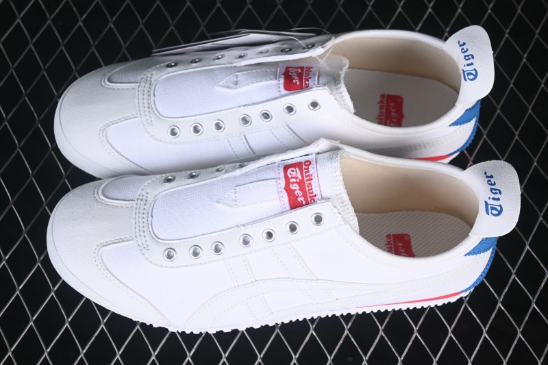 Nike D3K0N-100 Performance Footwear with Precision Fit - B.C3