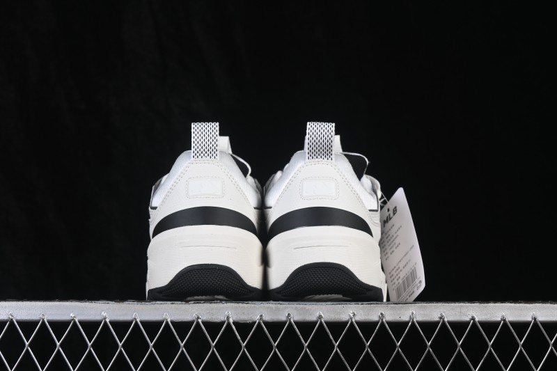 New York MLB Chunky Curve Runner Enamel New York Yankees Thick Sole Casual Running Shoes - 3ASXM096N50WHS