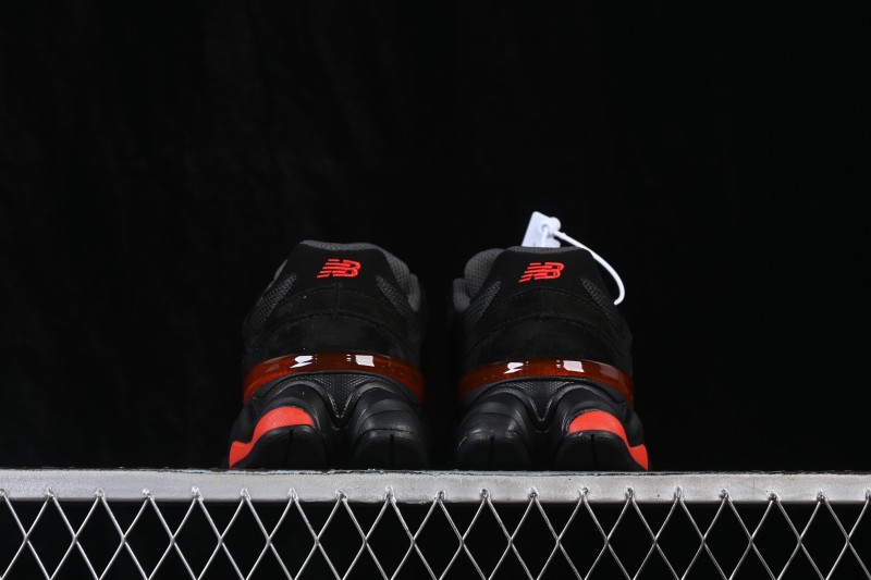 New Balance 9060 Retro Running Sneakers with ABZORB Cushioning and Suede Overlays - GC9060JR