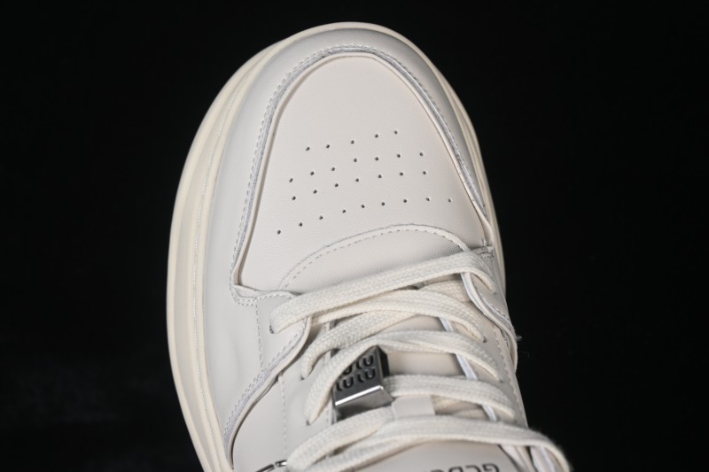 Golden Goose Deluxe Brand Star Patch Platform Sneakers with Cushioned Insole - G25X4475B