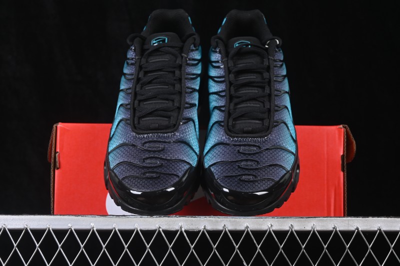 Nike Air Max Plus Retro Running Shoes with Tuned Air Cushioning - DM0032-016