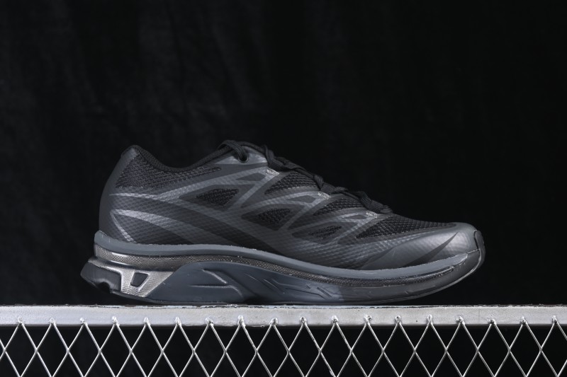 Salomon XT-MM6 Round Toe Lace-Up Low-Top Lifestyle Sneakers - 492003-26