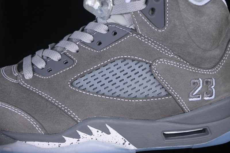 Air Jordan 5 Wolf Grey Basketball Shoes - DD0587-002