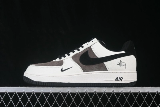 Nike Air Force 1 '07 Low Skateboarding Shoes with Full-Length Air Cushion - HO7788-112