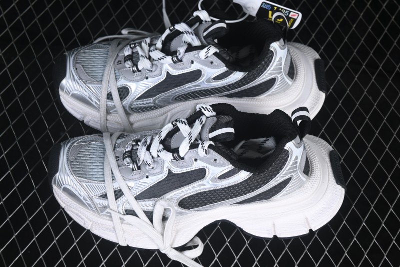 Balenciaga Phantom Sneaker High-Tech Running Shoes for Men with Urban Streetwear Design - W3XGM1190