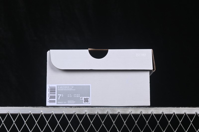 Nike Air Force 1 '07 Low Basketball Shoes with Full-Length Air Cushion - IR8637-101