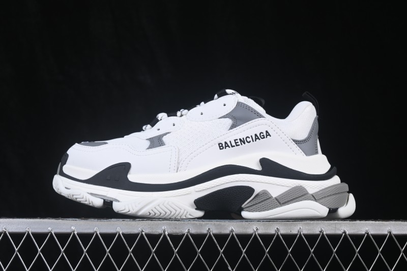 Balenciaga Triple S Retro Running Shoes with Layered Chunky Sole - W09OM2005