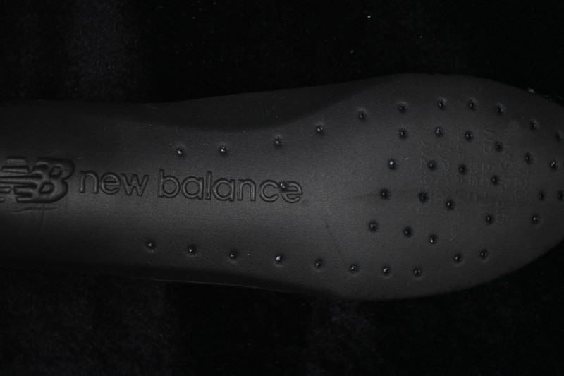 New Balance 2010 Series Retro Running Shoes with Suede and Mesh Upper - U20103SH