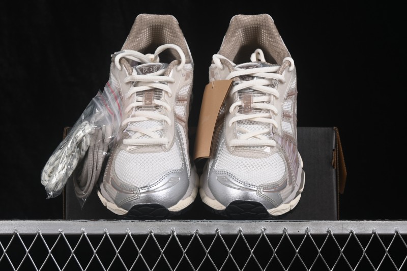 Asics Gel-Nimbus 12.1 Retro Running Shoes with Breathable Mesh Upper and 360-Degree Gel Cushioning - 1203B144-100