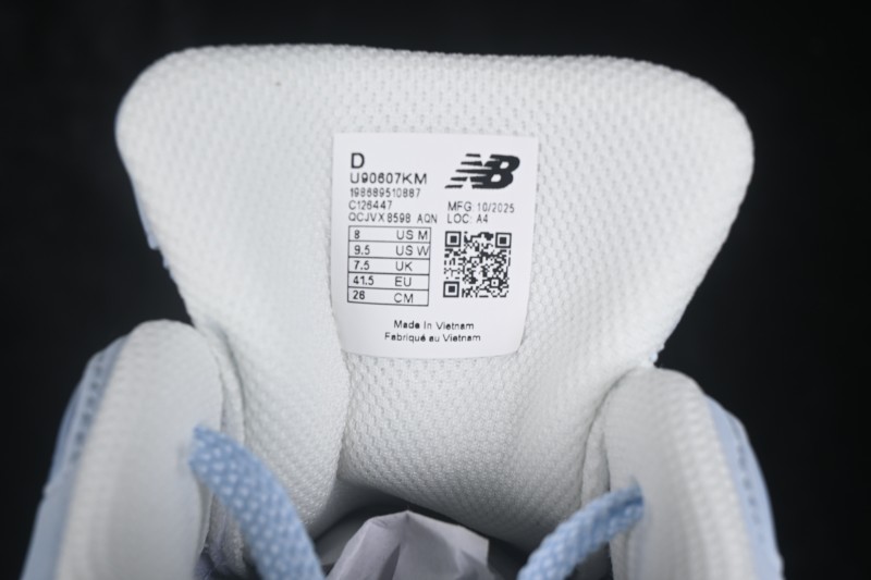 New Balance 9060 Retro Running Shoes with ABZORB Cushioning and Suede Overlays - U90607KM