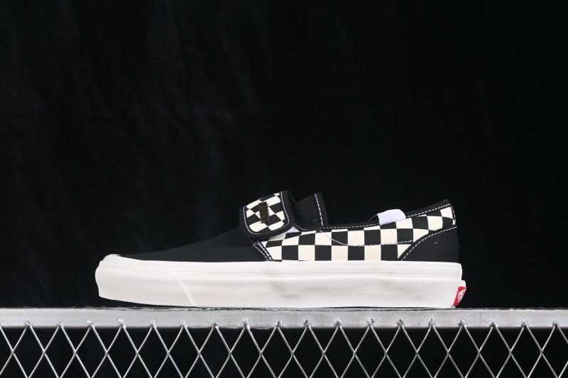 Vans Slip-On Classic Checkerboard Unisex Skate Shoes - VN0A3J9FPZT