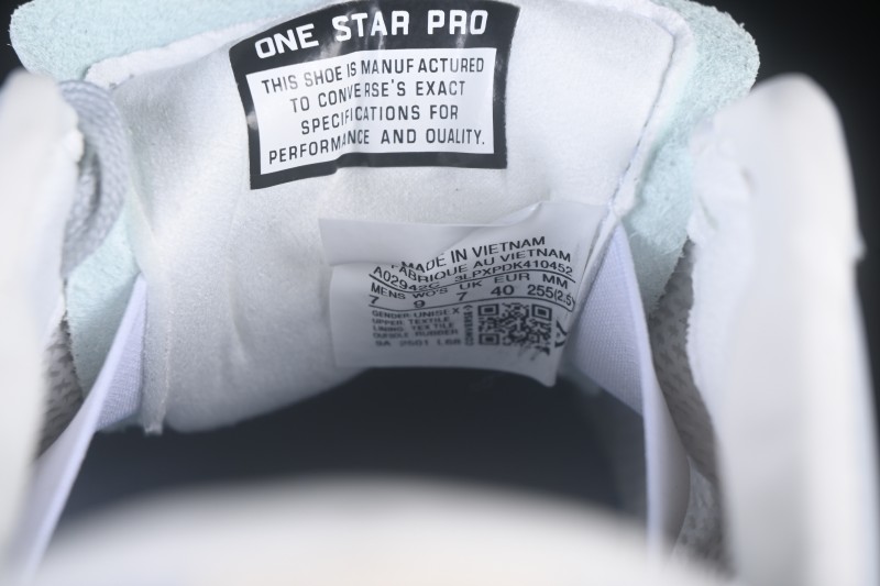 Converse One Star Pro Retro Skateboarding Shoes with Classic Star Logo - A02942C