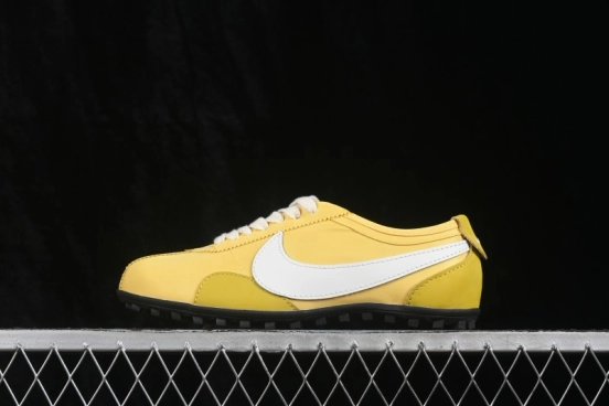 Nike Moon Shoe SP Lightweight Lifestyle Running Shoes with Retro Aesthetic - IW0955-700