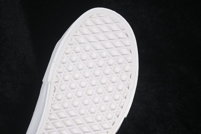 Vans Skate Skool Low-Top Casual Skateboarding Shoes with Classic Design - VN0A5FCF6EA