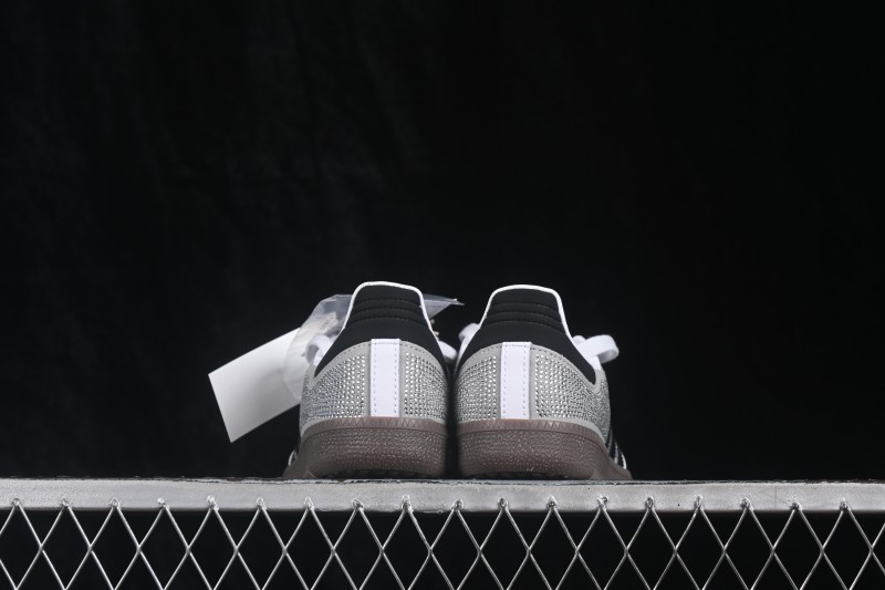 Adidas Samba OG Casual Sneakers with Retro Design - IH9055