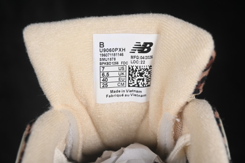 New Balance 9060 Retro Casual Running Shoes with Mesh and Suede Upper, ABZORB Cushioning - U9060PXH
