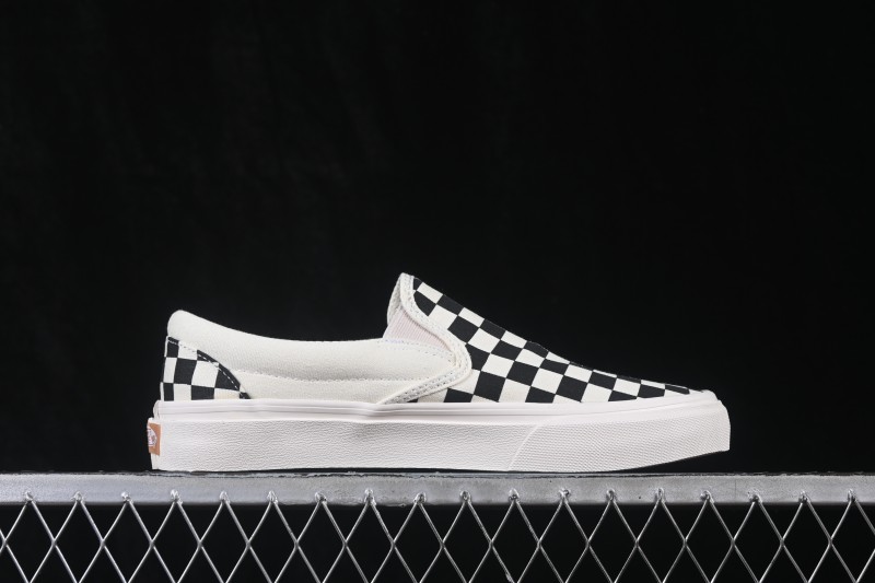 Vans Slip-On VR3 Low Top Skate Shoes - VN0007NC1KP