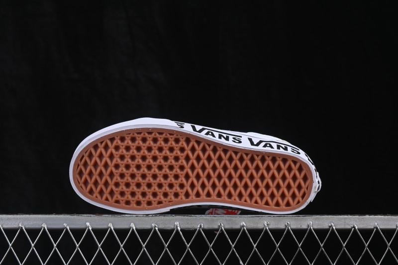 Vans Old Skool Dx Low Top Casual Skate Shoes - VN0A38G2PXC