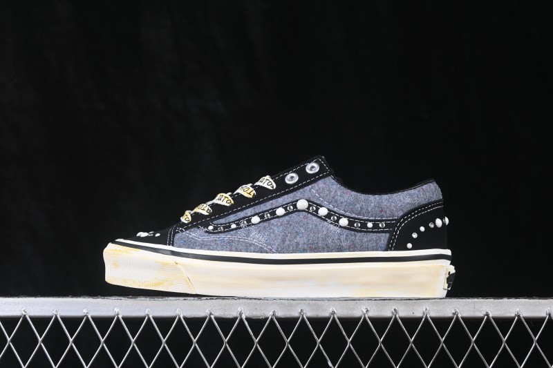 Vans Old Skool 36 Low Top Skate Shoes - VN000DC0FNG