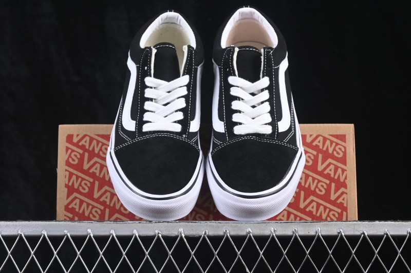 Vans Old Skool Dx Low Top Casual Skate Shoes - VN0A38G2PXC
