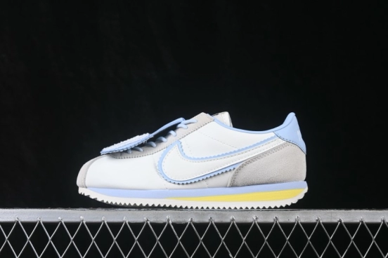 Nike Classic Cortez Leather Retro Running Shoes - IW6363-117