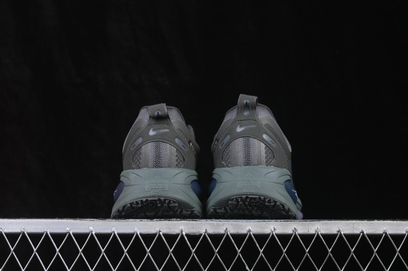 Nike Air Zoom Vomero 18 Running Shoes with Zoom Air Cushion - HQE98-008