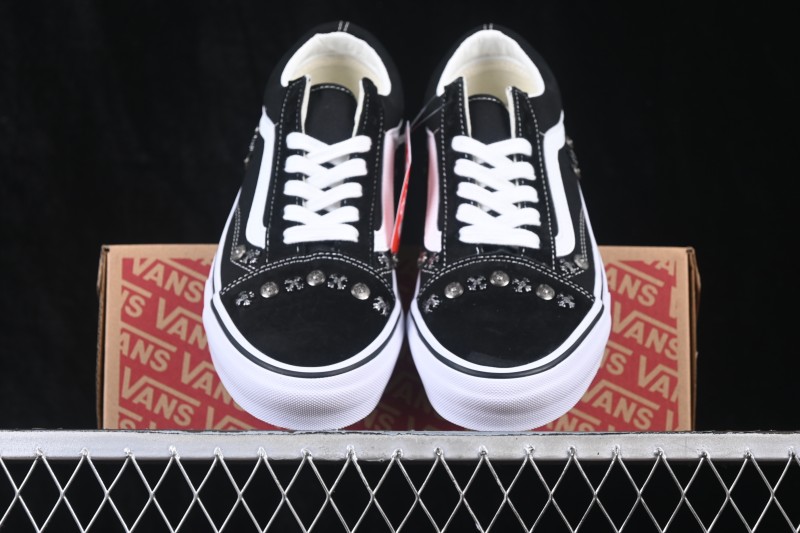 Vans Old Skool 36 Low Top Skate Shoes - VN000D56B8C