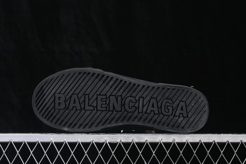 Balenciaga Paris Low Distressed Lace-Up Semi-Slip Fashion Sneakers - W3RC11090