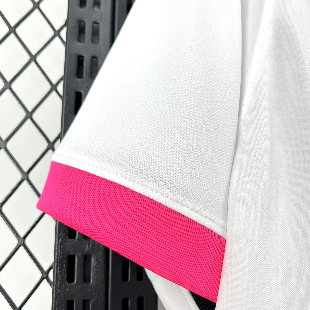 2025/26 Mens Sporting CP Pink October Jersey