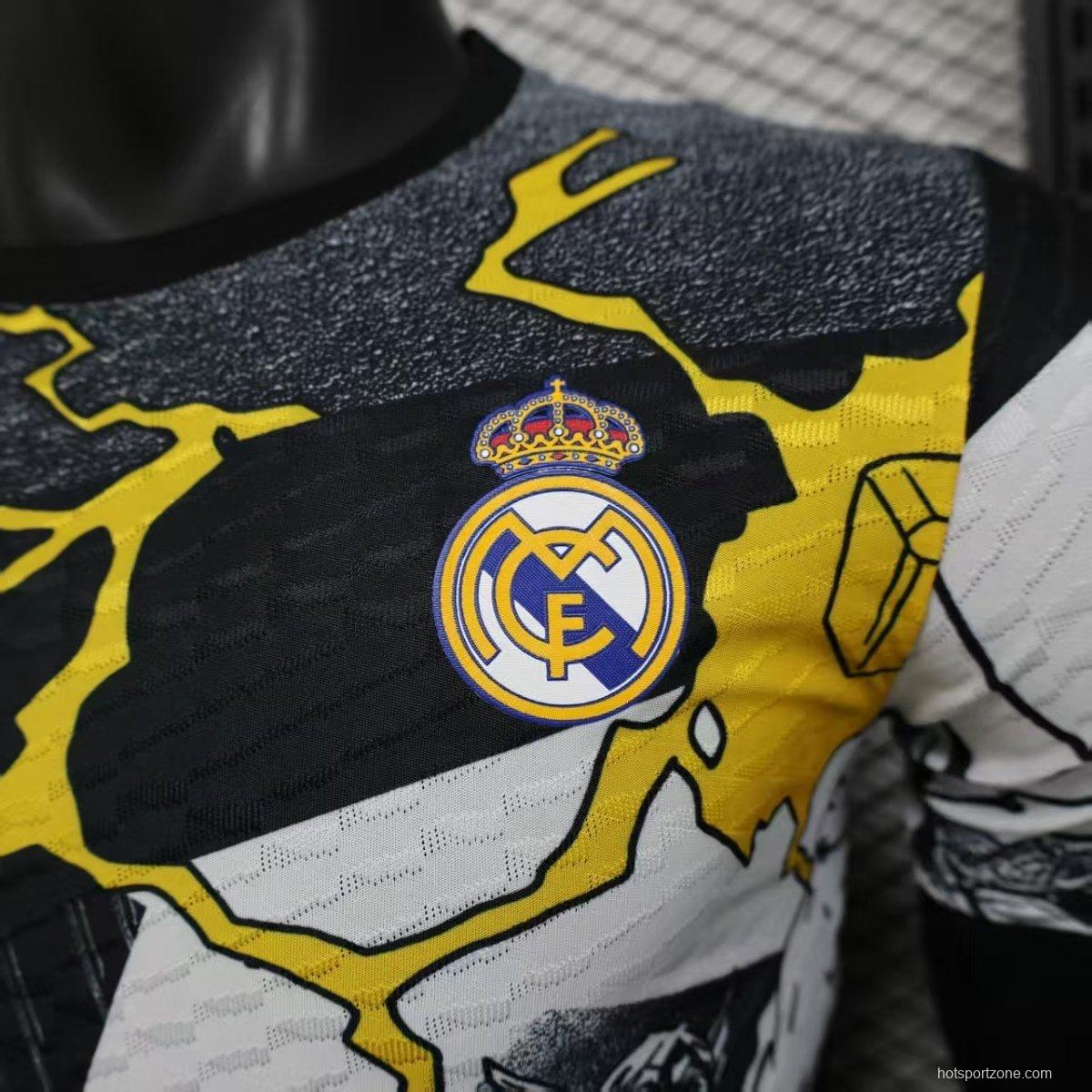 Player Version 25/26 Real Madrid Avengers White Pre-Match Jersey