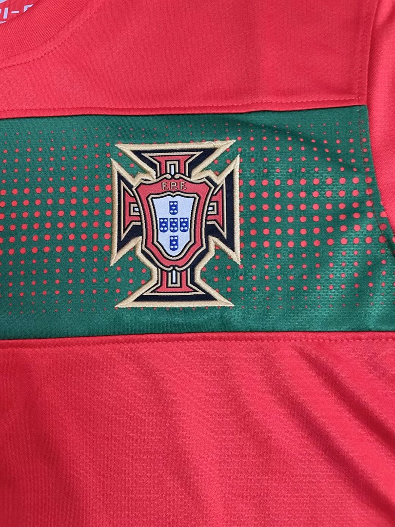Retro  2010 Portugal Home Long Sleeve Jersey